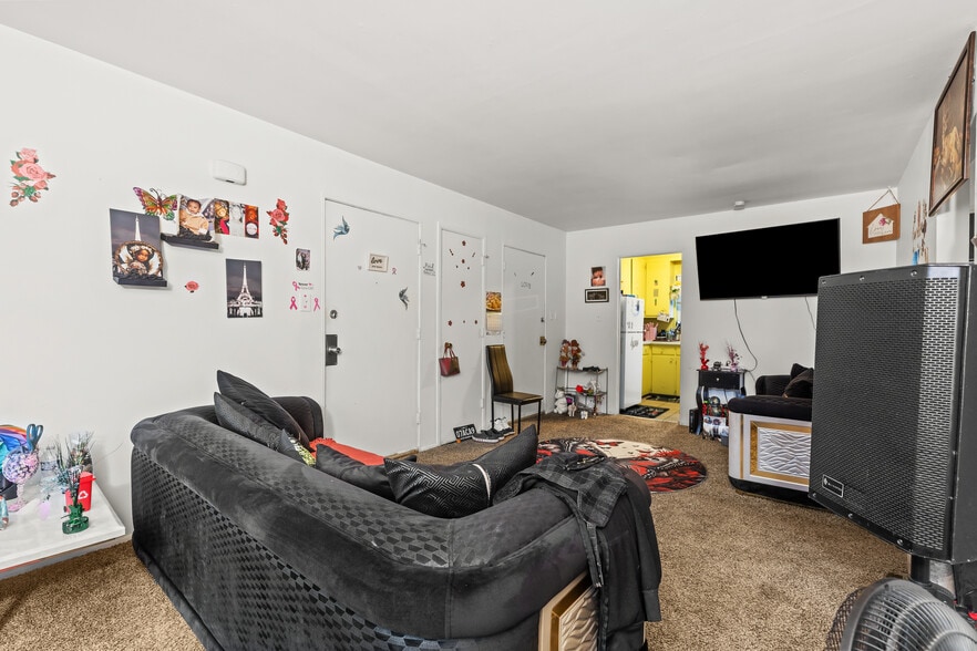 More Photos Of 12880 Dolphin St, Detroit Apartments For Sale