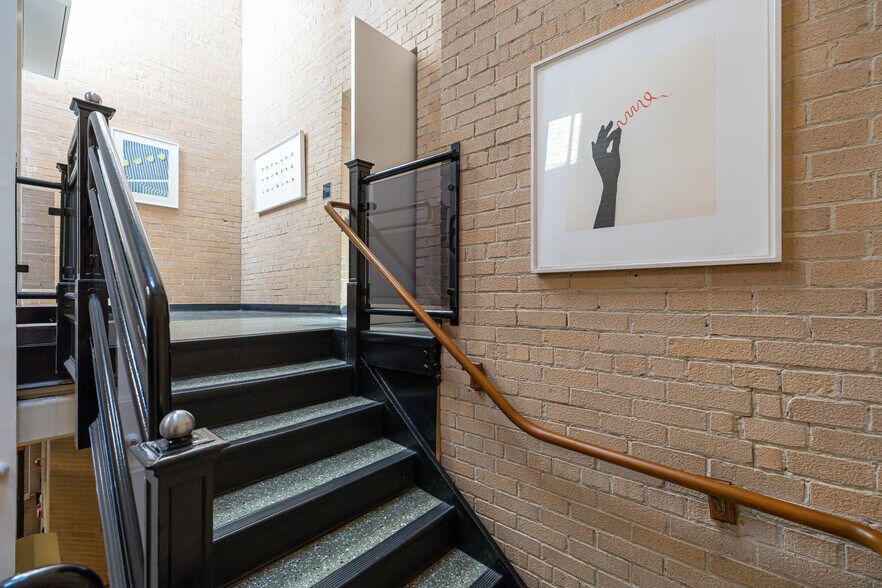 More Photos Of 657 Howard St, San Francisco Loft Creative Space For Lease