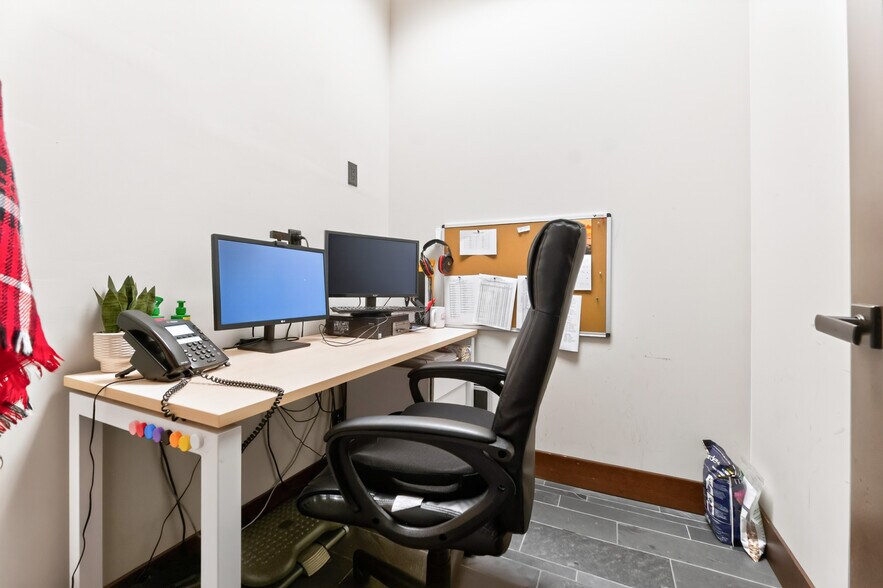 More Photos Of 8047 199th St, Langley Office For Sale