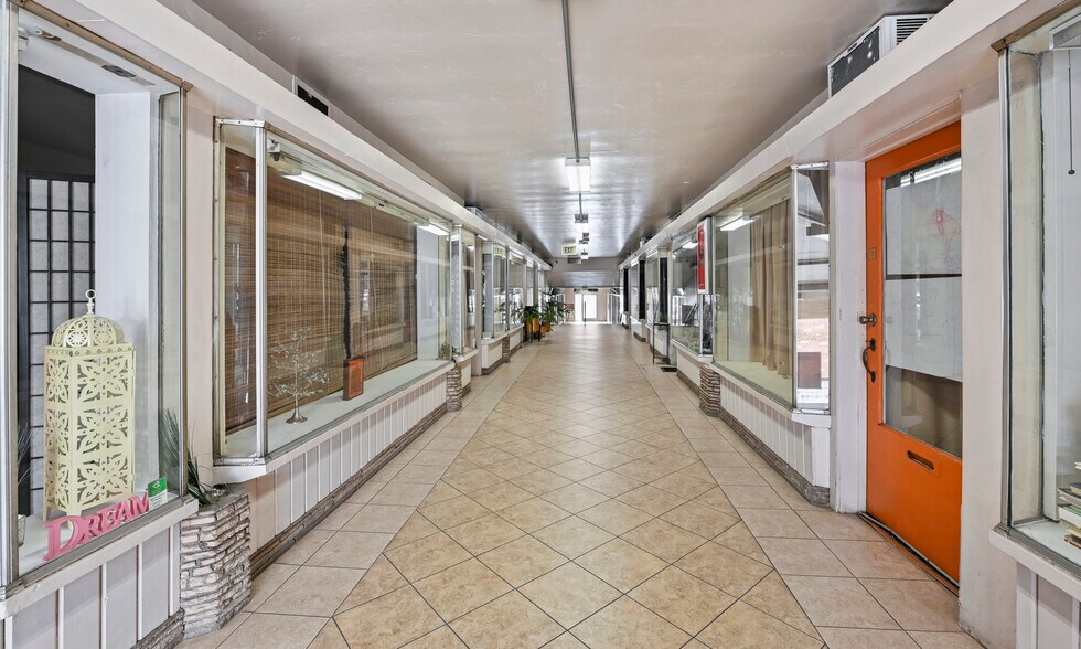 More Photos Of 218 E Grand Ave, Escondido Storefront For Sale