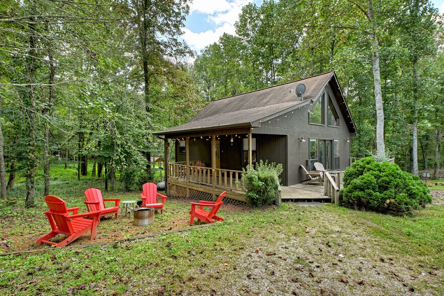 More Photos Of 77 Alpine Way, Blairsville Hotel For Sale