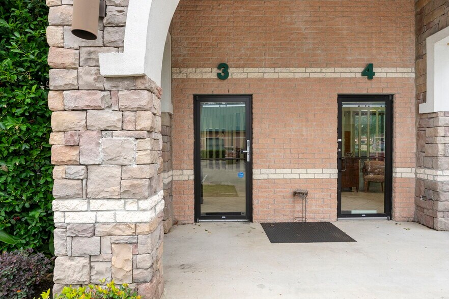 More Photos Of 1125 Cypress Station Dr, Houston Medical For Sale