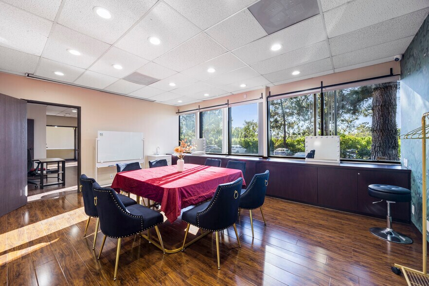 More Photos Of 23275 South Pointe Dr, Laguna Hills Office For Sale