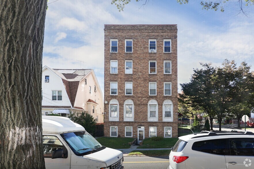 More Photos Of 16230 86th Ave, Jamaica Apartments For Sale