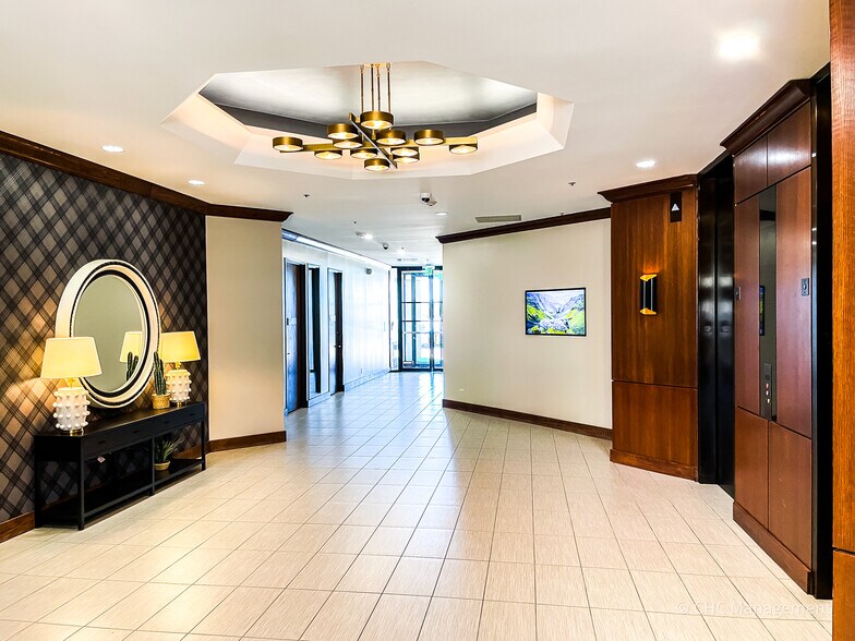 More Photos Of 1760 S Stemmons Fwy, Lewisville Office For Lease