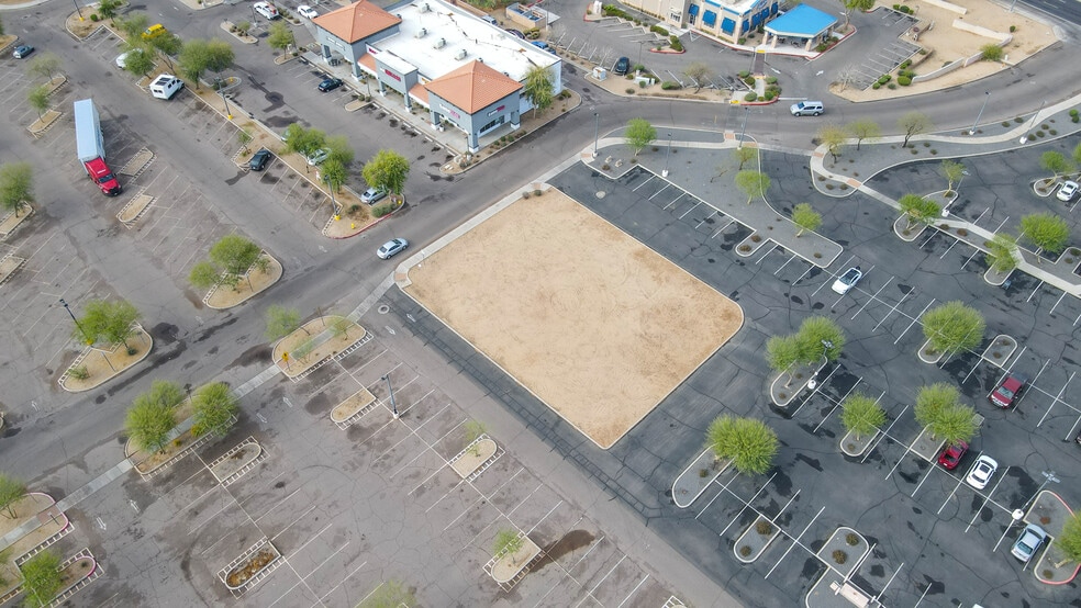 More Photos Of 1903 S Country Club Dr, Mesa Freestanding For Lease