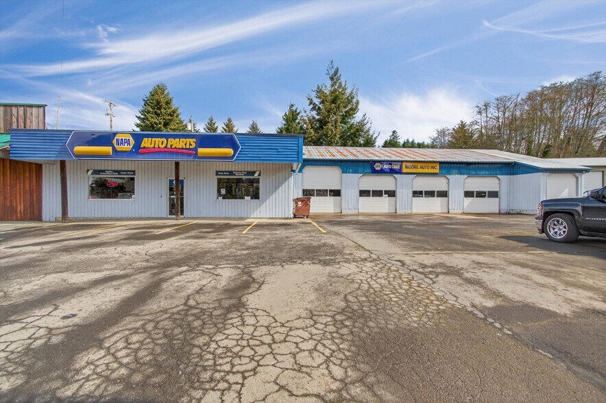 More Photos Of 305 E State Route 4, Cathlamet Auto Repair For Sale