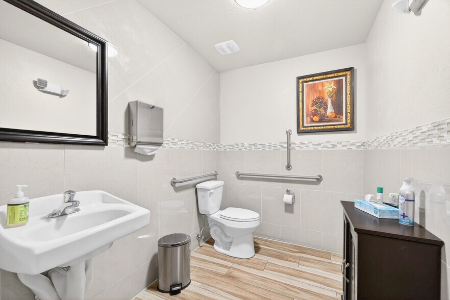 More Photos Of 421 Court St, Elko Serviced Offices For Sale