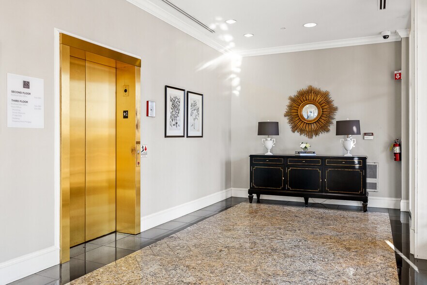 More Photos Of 532 E Paces Ferry Rd NE, Atlanta Office For Lease