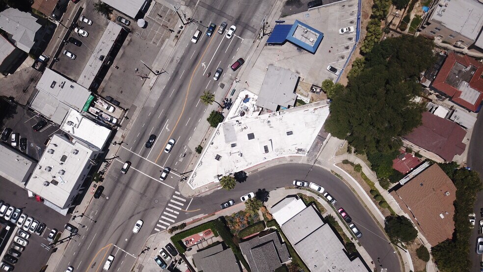 More Photos Of 3129 W Sunset Blvd, Los Angeles Apartments For Lease