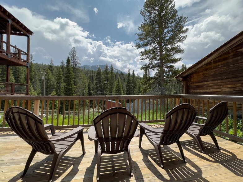 More Photos Of 304 Main St E, Cooke City Multifamily For Sale