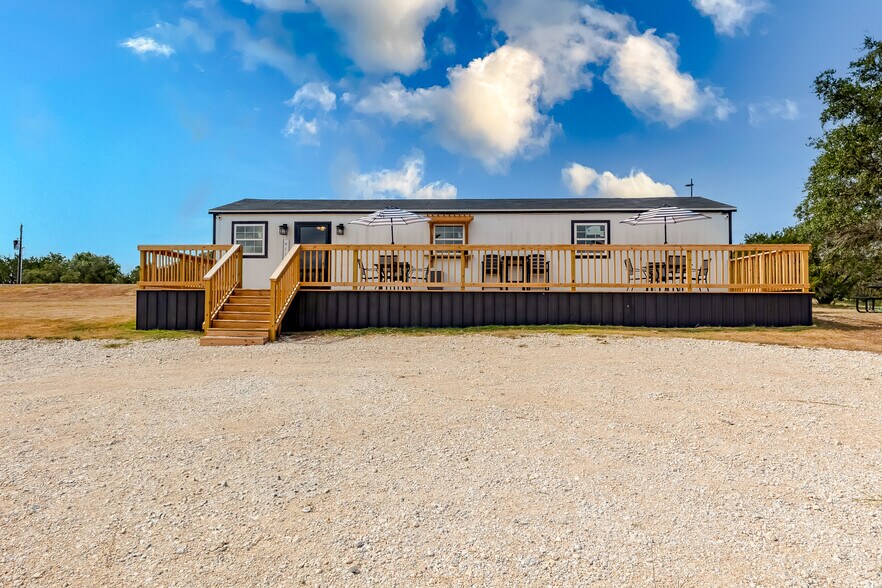 More Photos Of 200 King Ranch Rd, Gatesville Specialty For Sale