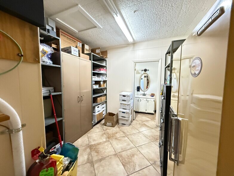 More Photos Of 12525 Old Highway 99, Seminole Warehouse For Sale