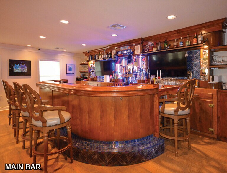 More Photos Of 15228 I-30 Hwy, Benton Restaurant For Sale