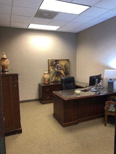 More Photos Of 327 Rayford Rd, Spring Bank For Lease