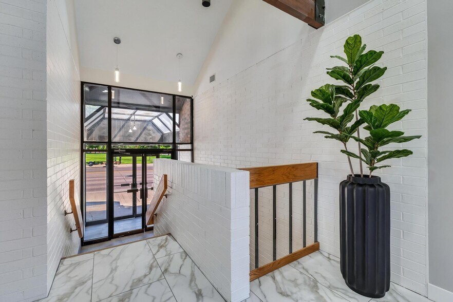 More Photos Of 333 N Main St, Richfield Hotel For Sale