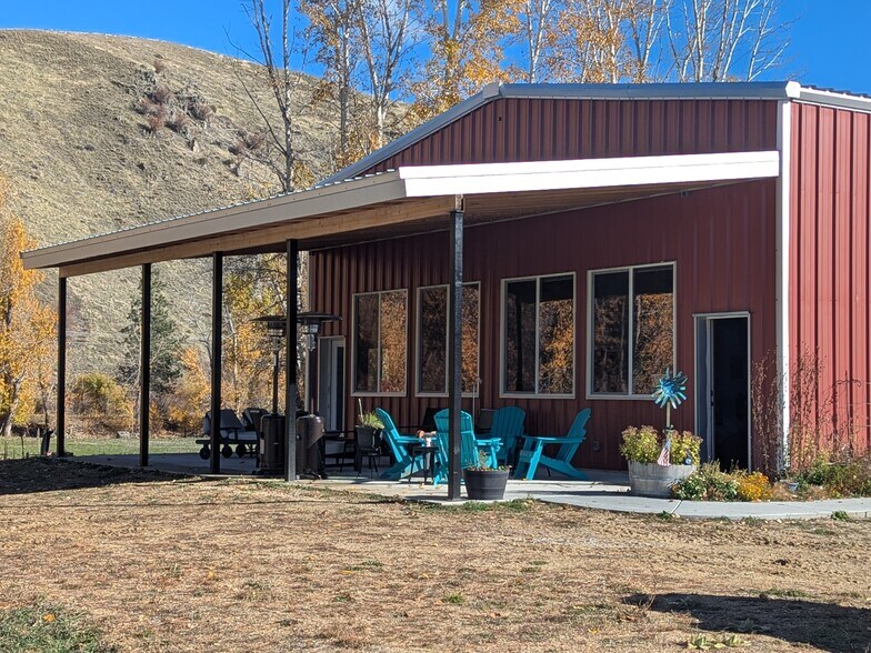 More Photos Of 125 & 139 Hannon Ln, Darby Restaurant For Sale