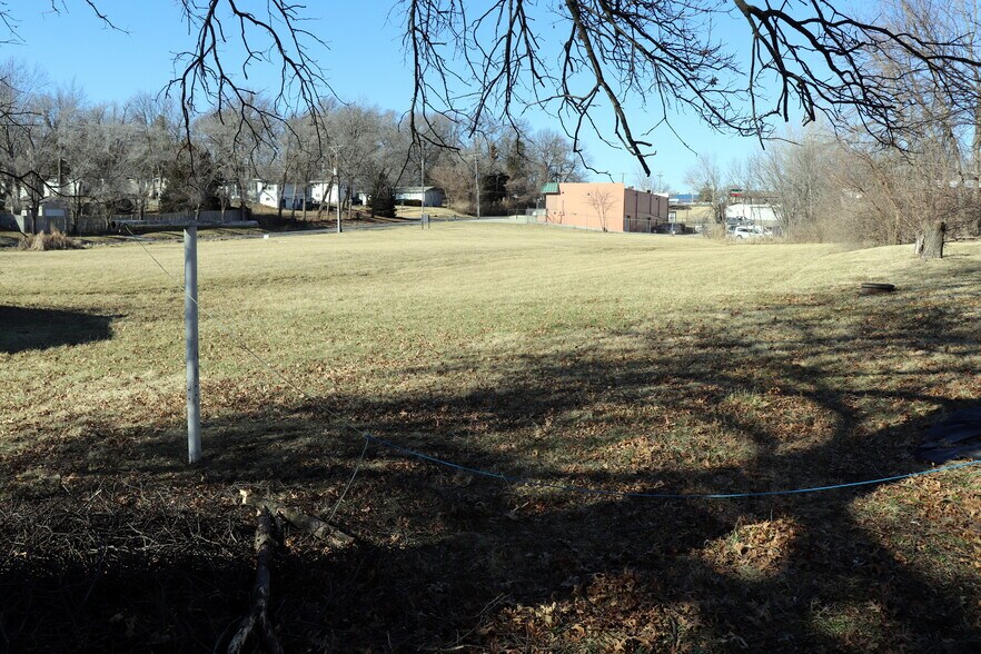 More Photos Of 12816 E 47th St S, Independence General Retail For Sale
