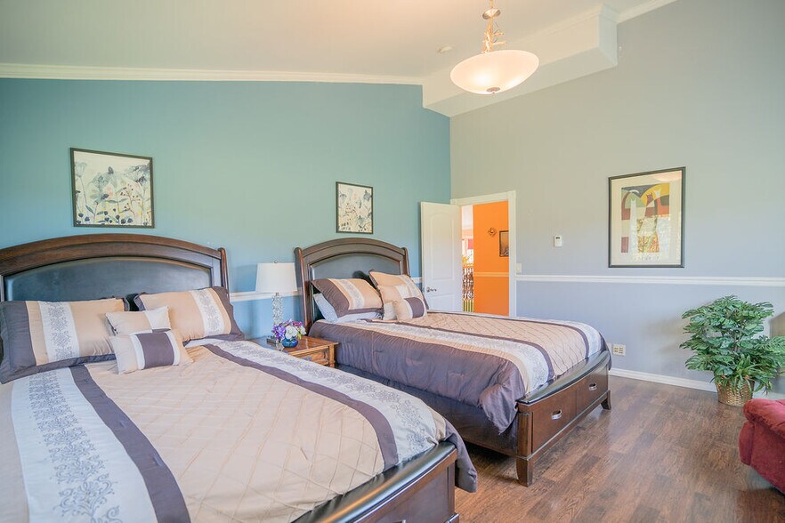 More Photos Of 455 Division St, Fairbanks Specialty For Sale