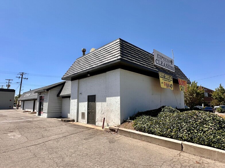 More Photos Of 2324 S Redwood Rd, Salt Lake City Restaurant For Lease