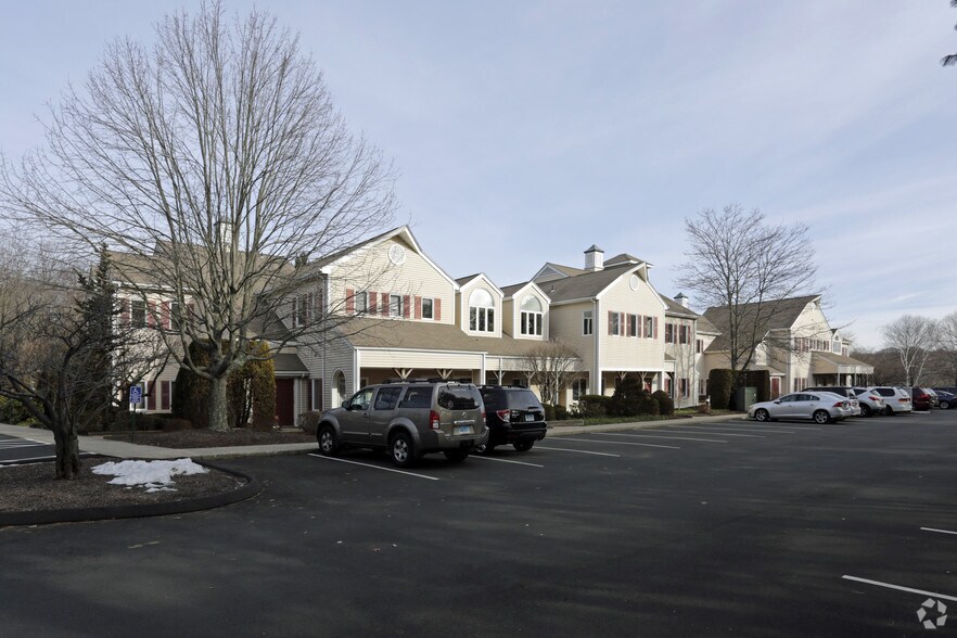 More Photos Of 324 Elm St, Monroe Medical For Sale