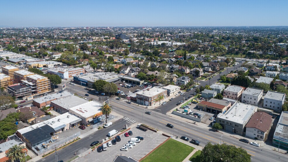 More Photos Of 1906-1912 Cimarron St, Los Angeles Apartments For Lease