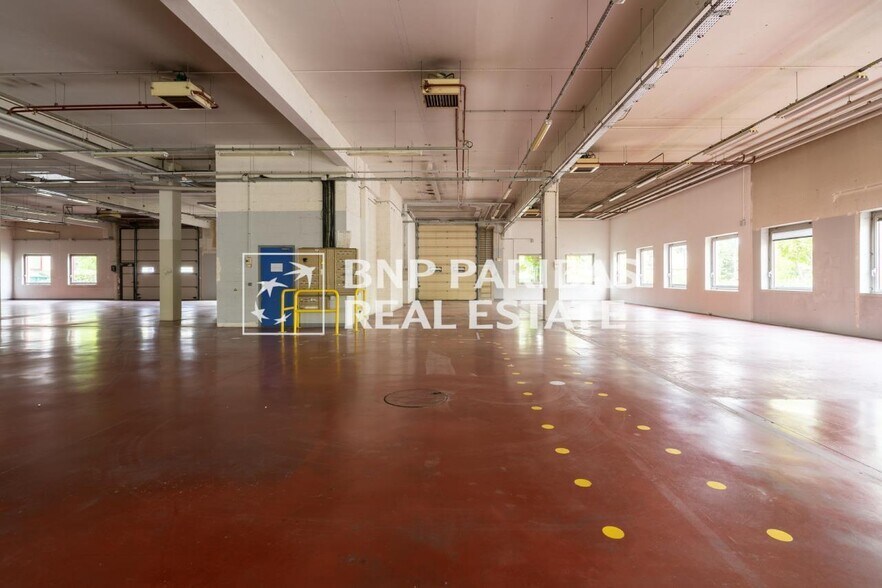 More Photos Of , Antony Office For Sale