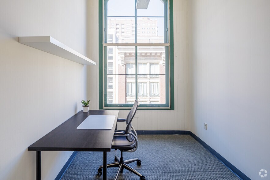 More Photos Of 307 W Baltimore St, Baltimore Loft Creative Space For Lease