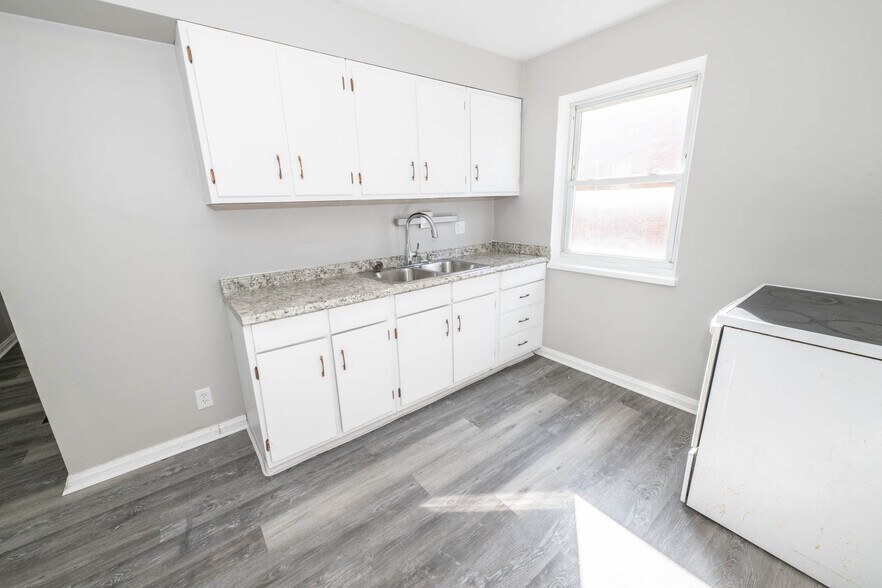 More Photos Of 2808 San Rae Dr, Dayton Multifamily For Sale