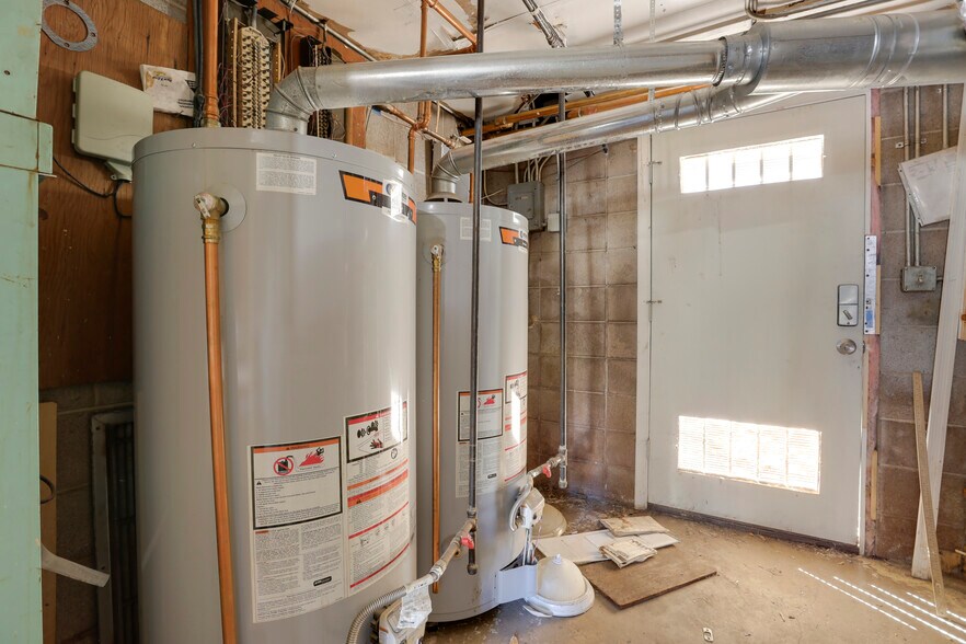 More Photos Of 1045 Balsam St, Lakewood Apartments For Sale