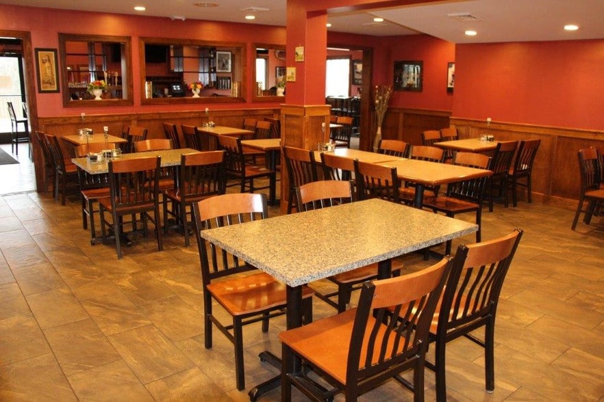 More Photos Of 5626 W Lincoln Hwy, Parkesburg Restaurant For Sale