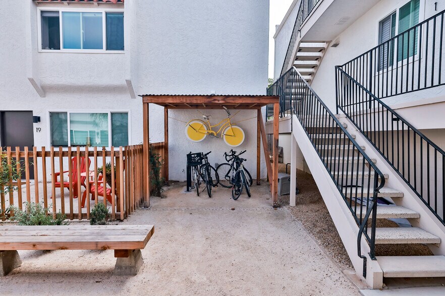 More Photos Of 330 S Horne St, Oceanside Apartments For Sale