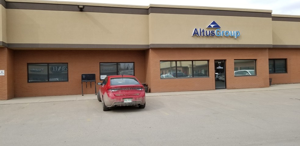 Primary Photo Of 303-350 Albert St, Regina Unknown For Lease