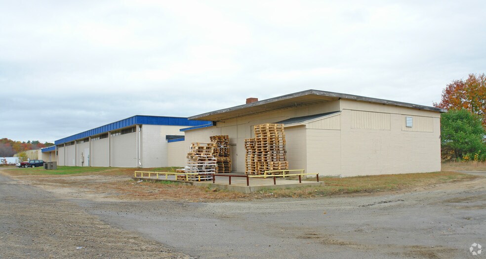 More Photos Of 38 Rainbow Ln, Sanford Warehouse For Sale