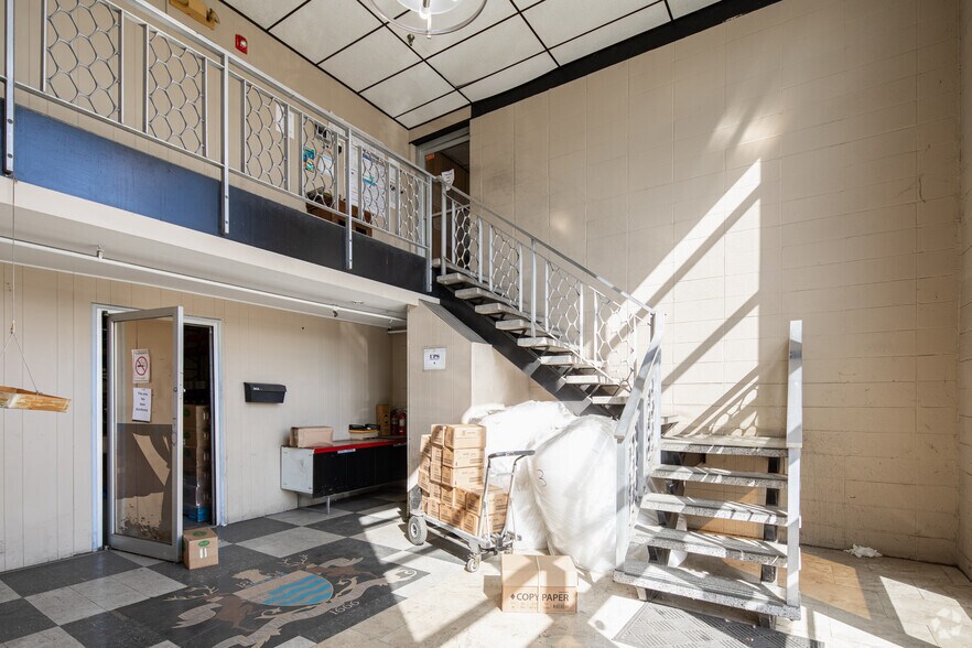 More Photos Of 6-12 Hoover Ave, Haverstraw Warehouse For Sale