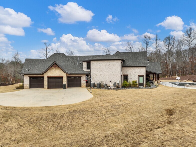 More Photos Of 3263 Tanners Mill Rd, Gainesville Specialty For Sale