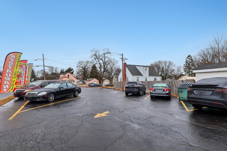 More Photos Of 1600 Hamilton Ave, Hamilton Storefront Retail Residential For Sale