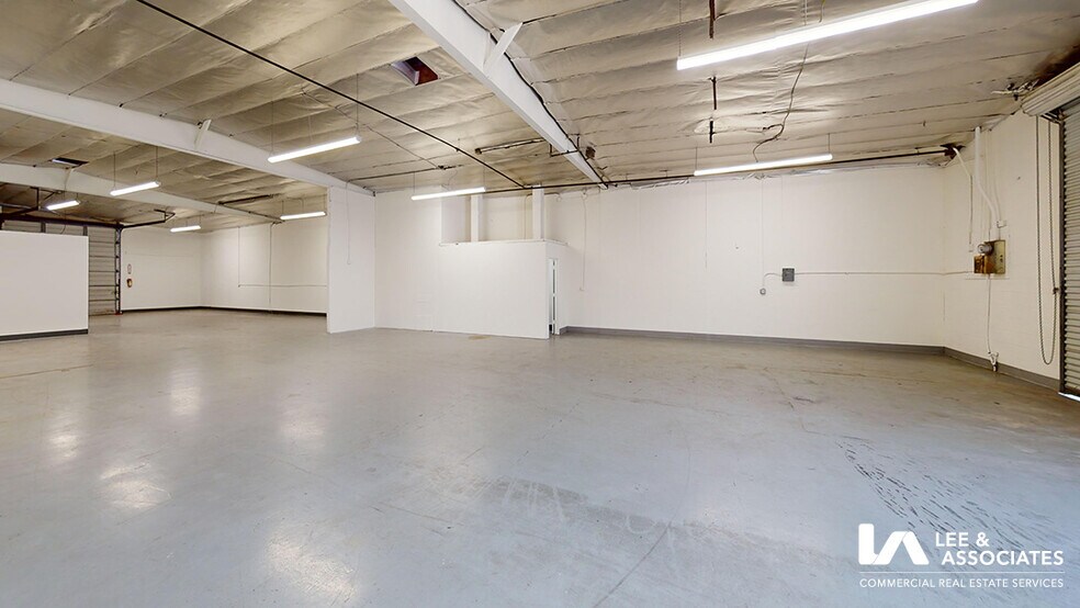 More Photos Of 1481-1493 Cota Ave, Long Beach Warehouse For Lease