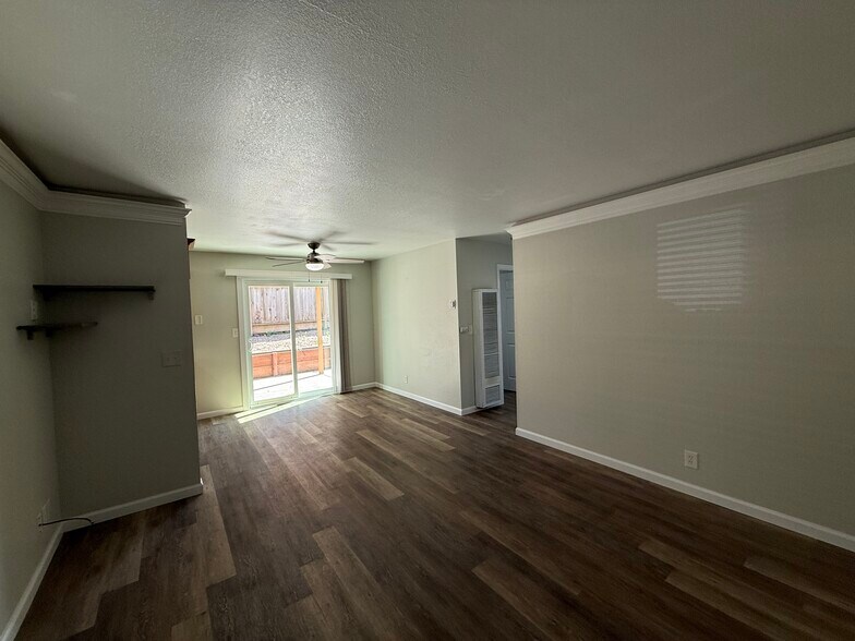More Photos Of 83 Castro St, Salinas Apartments For Sale