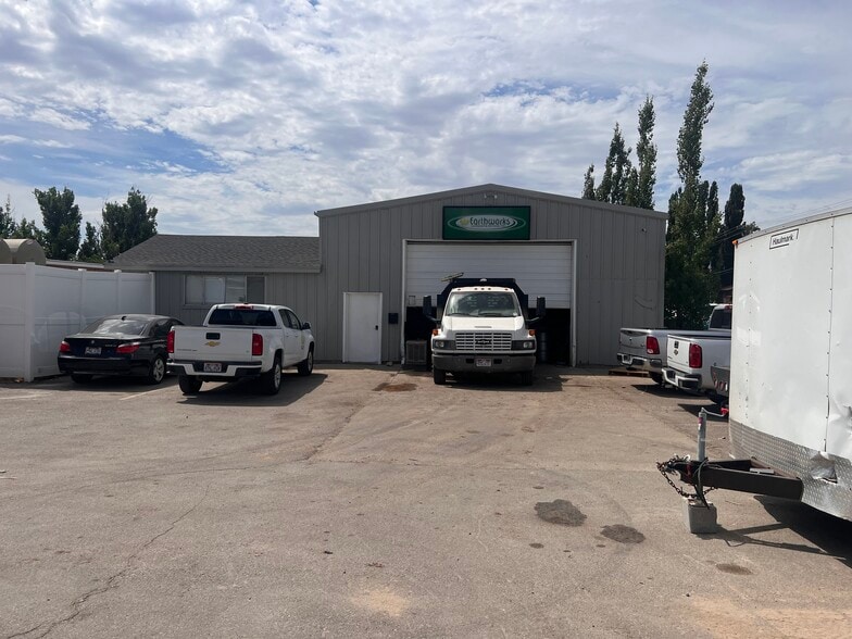 Primary Photo Of 2751 S 1000 W, Syracuse Showroom For Sale