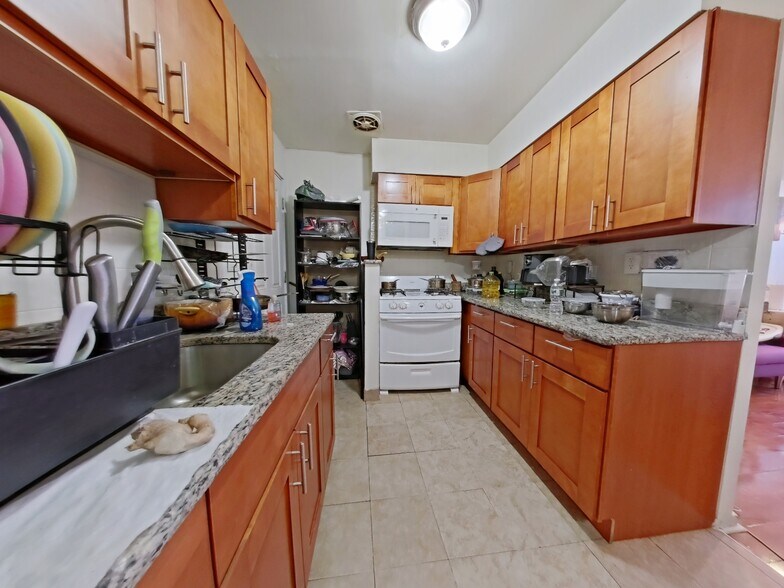 More Photos Of 2041 N 15th St, Philadelphia Apartments For Sale