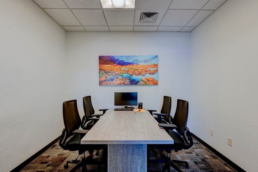 More Photos Of 325 W Gurley St, Prescott Office Residential For Lease