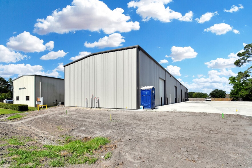 More Photos Of 4945 Crescent Technical Ct, Saint Augustine Warehouse For Lease