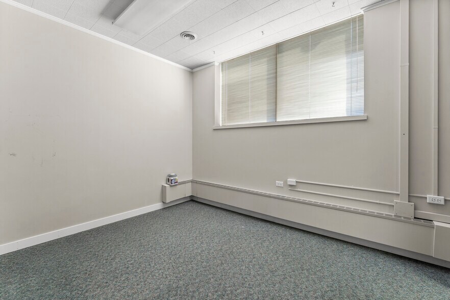More Photos Of 102 N Washington St, Saint Croix Falls Office Residential For Sale