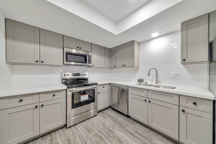 More Photos Of 1001 W Flint St, Chandler Apartments For Sale