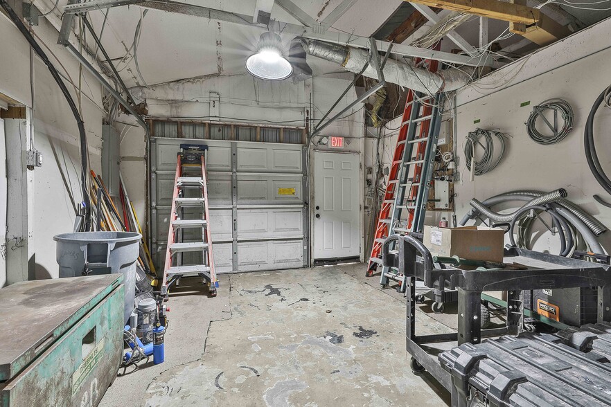 More Photos Of , Peachtree City Unknown For Sale