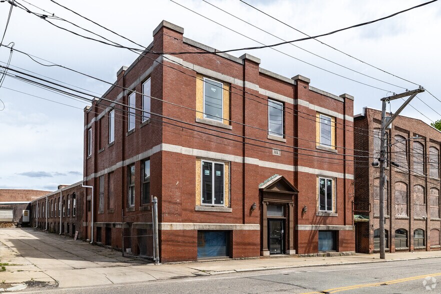 More Photos Of 565 N Main St, Woonsocket Warehouse For Sale