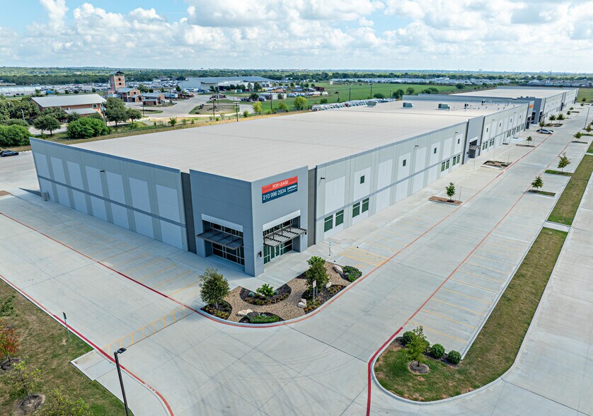 More Photos Of 438 S Callaghan Rd, San Antonio Unknown For Lease