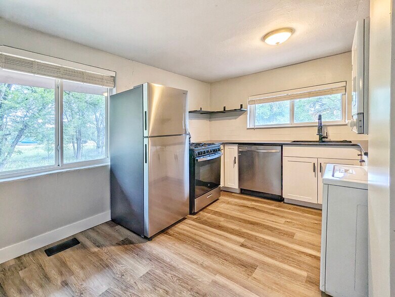 More Photos Of 3737 Red Canon Ave, Colorado Springs Apartments For Sale