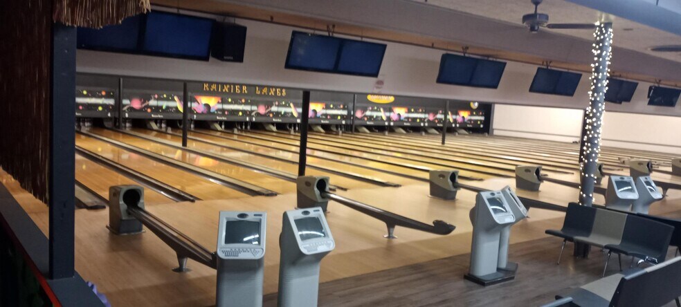 More Photos Of 415 W Heron St, Aberdeen Bowling Alley For Sale